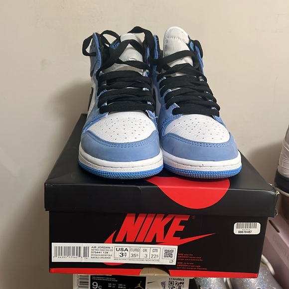 Air Jordan 1 Uni blue kids size 3.5 lightly used - Picture 5 of 5